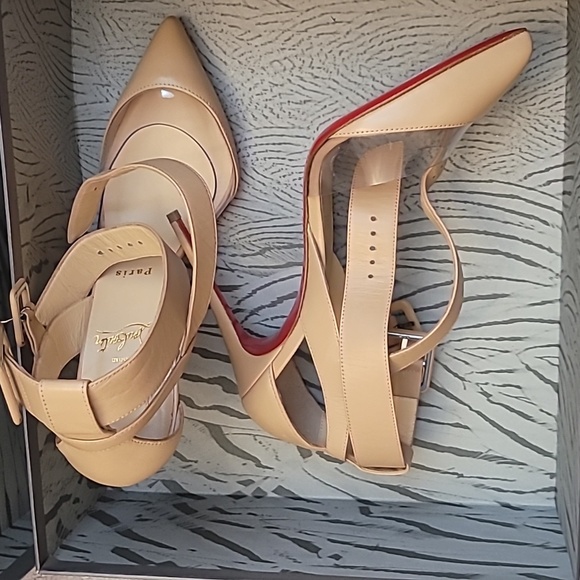 Christian Louboutin - Picture 1 of 6